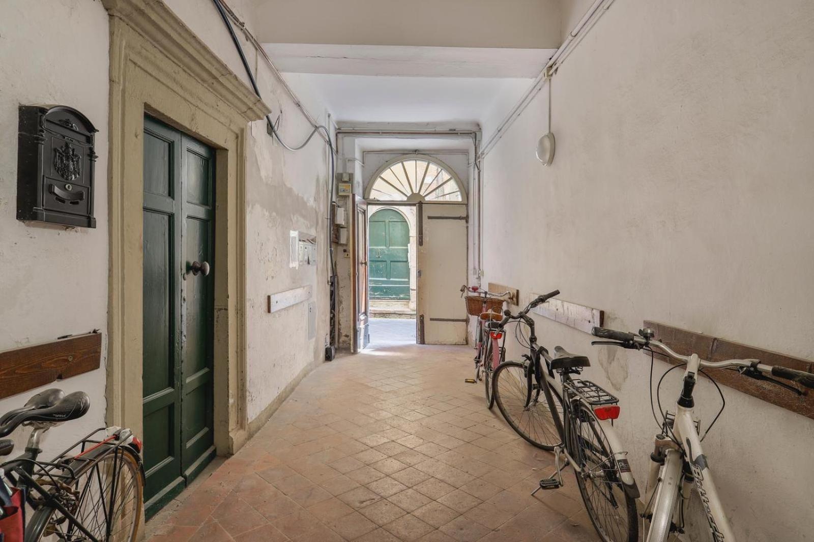 Apartamento Lady Miranda Lucca Exterior foto